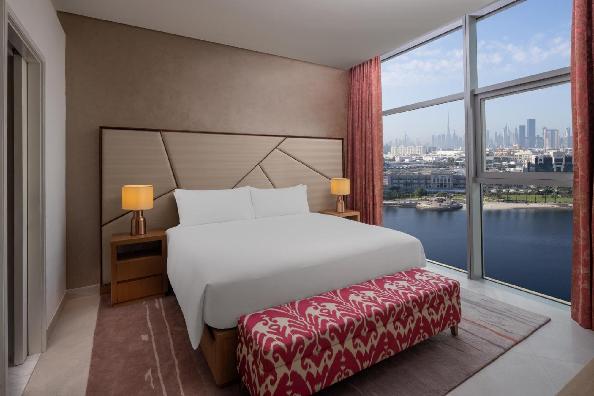 Hilton Dubai Creek Hotel & Residences Екстер'єр фото